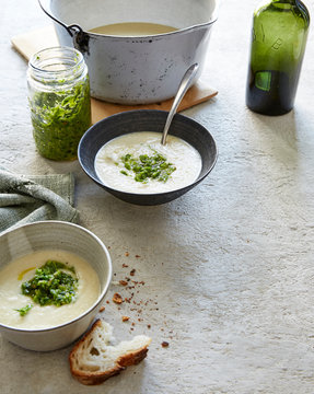 Organic Leek Soup with bread and pesto
