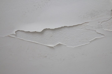 Fototapeta premium White peeled wall
