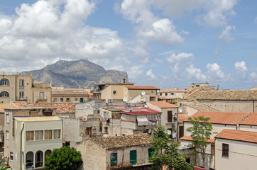 Fototapeta na wymiar Rooftops of old Palermo