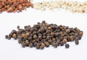Pimienta negra en grano