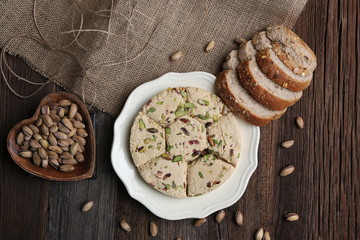 halva with pistachio