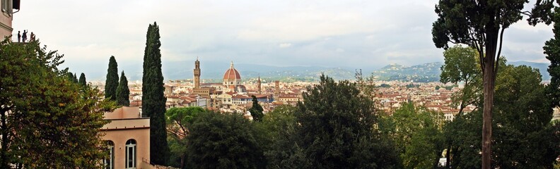 Fototapeta premium Vista panorámica de la ciudad de Florencia, La Toscana, Italia.