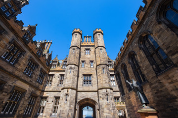 Fototapeta na wymiar Die Universität von Edinburgh/Schottland