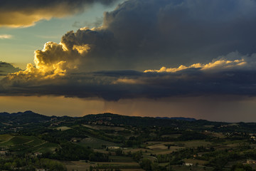 Fototapeta premium cloud formation with sun