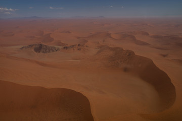 Fototapeta na wymiar ナミブ砂漠（上空から撮影）