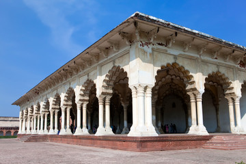 Obraz premium The white palace in the Red fort. Agra. India.