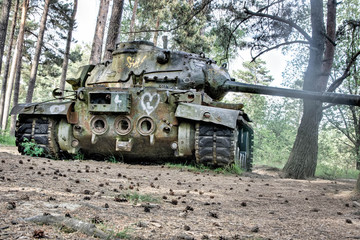 Obraz premium alter verlassener Panzer