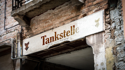 Schild 383 - Tankstelle