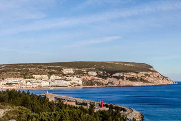 Naklejka na ściany i meble Vista panoramica de Sesimbra em Portugal