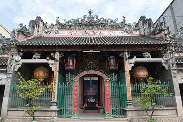 Ba Thien Hau Pagoda with ceramic figures, called smiling sculpture, because of their cheerfull, happy faces, Saigon