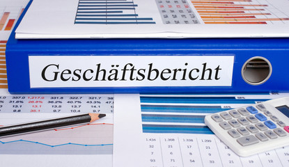 Geschäftsbericht Ordner im Büro