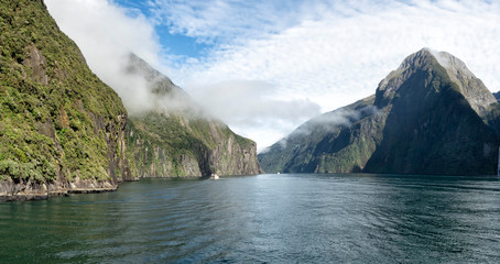 Obraz premium Milford Sound Fjordland, New Zealand, South Island, NZ