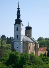 Fototapeta na wymiar Fruskogorski monastery Sisatovac in national park Fruska Gora, Serbia
