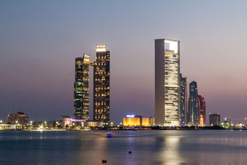Fototapeta na wymiar Skyline of Abu Dhabi, United Arab Emirates.