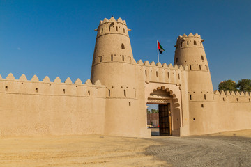 Fototapeta premium Gate of Al Jahili Fort in Al Ain, United Arab Emirates