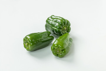 白背景デザイン用ピーマン