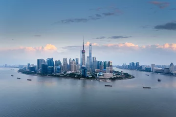 Fotobehang luchtfoto van de skyline van shanghai in de schemering © chungking