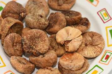 Dried figs 