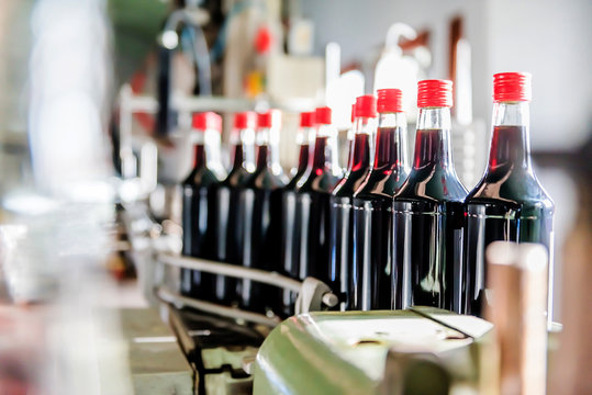 Cha&icirc;ne embouteillage bouteille