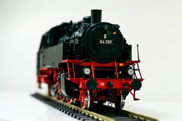 Nahaufnahme von Modell Eisenbahn kleine Dampflock
