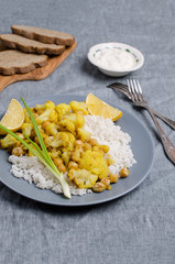 Roasted cauliflower with chickpeas