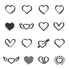 Vector set of hand drawn heart.