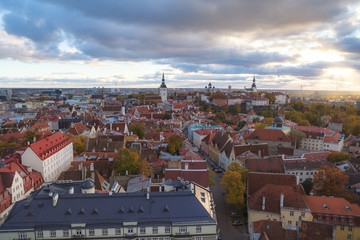 Fototapeta na wymiar Toompea hill with tower Pikk Hermann, Cathedral Church of Saint Mary Toomkirik and Russian Orthodox Alexander Nevsky Cathedral, view from the tower of St. Olaf church, Tallinn, Estonia