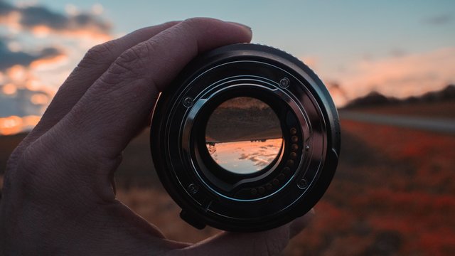 Lens