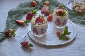 dessert with strawberries and cream