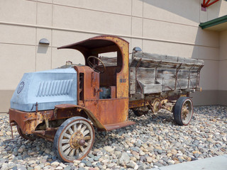 Obraz premium Old farm truck