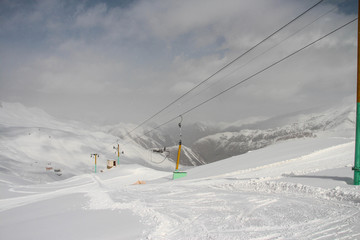 Fototapeta premium Skiing in Dizin, a ski resort in Iran