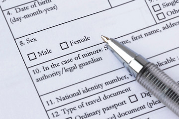 Choice of gender in application form and pen