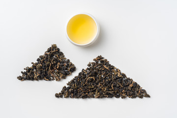 taiwan oolong tea with mountain shape by dry bud