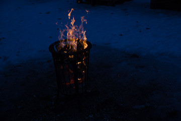 Feuer Winter Lagerfeuer Holz warm gemütlich