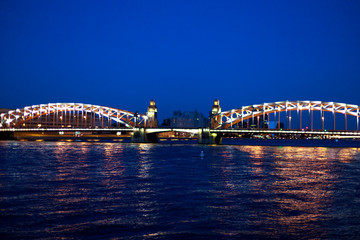 Obraz premium Peter the Great Bridge over the Neva river