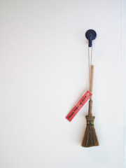 broom sign please make up room 