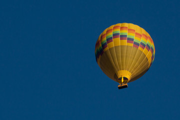Hot air balloon over the Yarra Valley