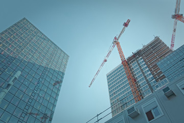 Construction des tours Alta&iuml;s sur la  Place Aim&eacute; C&eacute;saire, Montreuil, France