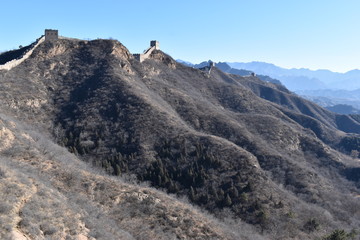 Fototapeta premium Panorama of the Great Wall in Jinshanling in winter near Beijing in China
