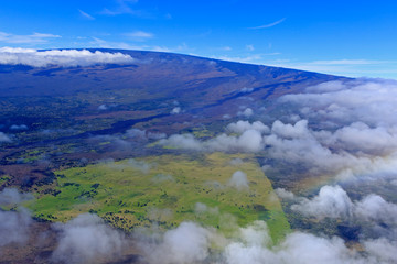 ハワイ島／マウナケア上空、空撮