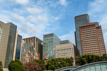 Fototapeta premium 冬の東京大手町 高層ビル群と青空１
