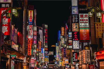 Selbstklebende Fototapete Tokio Bunte Neon-Werbetafeln, Kabukicho Shinjuku, Tokio, Japan