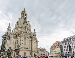Fototapeta na wymiar Frauenkirche vollständig