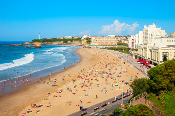 La Grande Plage beach, Biarritz - obrazy, fototapety, plakaty