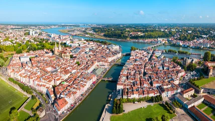 Poster Bayonne luchtfoto panoramisch uitzicht, Frankrijk © saiko3p