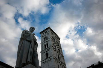 Fototapeta premium sky and munich of lucca