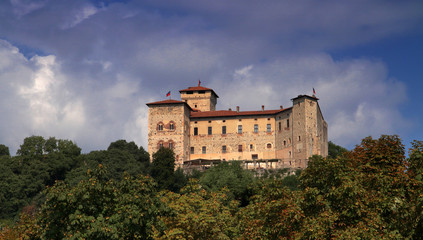 Rocca di angera in iitalia
