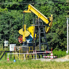Pumping unit as the oil pump installed on a well