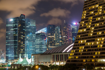 Fototapeta na wymiar city at night - singapore -asia