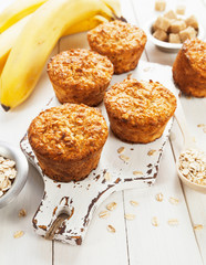 Oat muffins with banana